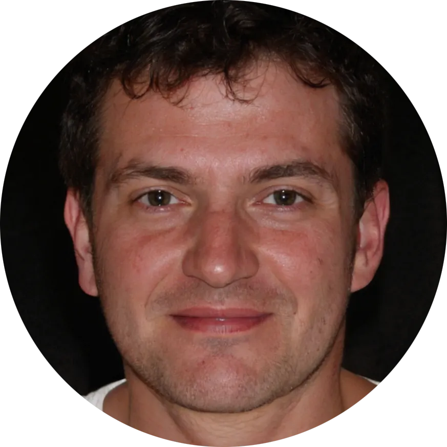 Pierre J., Blockchain Solutions Architect, France